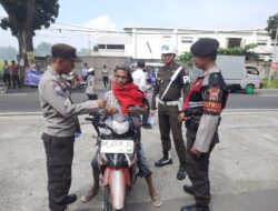 Humanis dan Persuasif: Cara Polres Lobar Edukasi Pengguna Jalan di Operasi Keselamatan Rinjani 2025