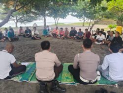 Sat lantas dan Sat Binmas Polres Lotara Pimpin Pemilihan Ketua Komunitas Ojek Patuh Genem