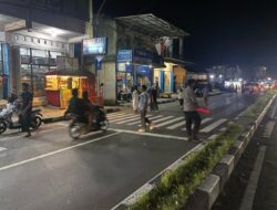 Jamin Keamanan Tarawih, Polsek Kediri Atur Lalu Lintas dan Jamaah