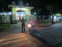 Ramadan di Sekotong: Polsek Sekotong Pastikan Ibadah Tarawih Kondusif