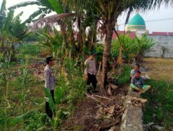 Dekat dengan Petani, Polsek Labuapi Dorong Produktivitas Pertanian