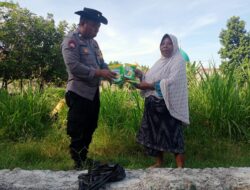 Dukung Program Pemerintah, Polsek Labuapi Distribusikan Bibit Jagung Excotik
