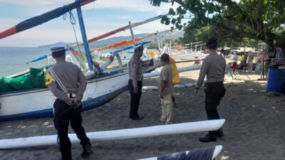 Patroli Ketat Polisi Lombok Barat Jamin Keamanan Lebaran Topat di Batulayar