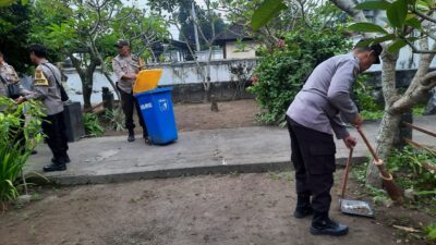 Polsek Labuapi Gelar Bakti Religi di Pure Datar Merembu