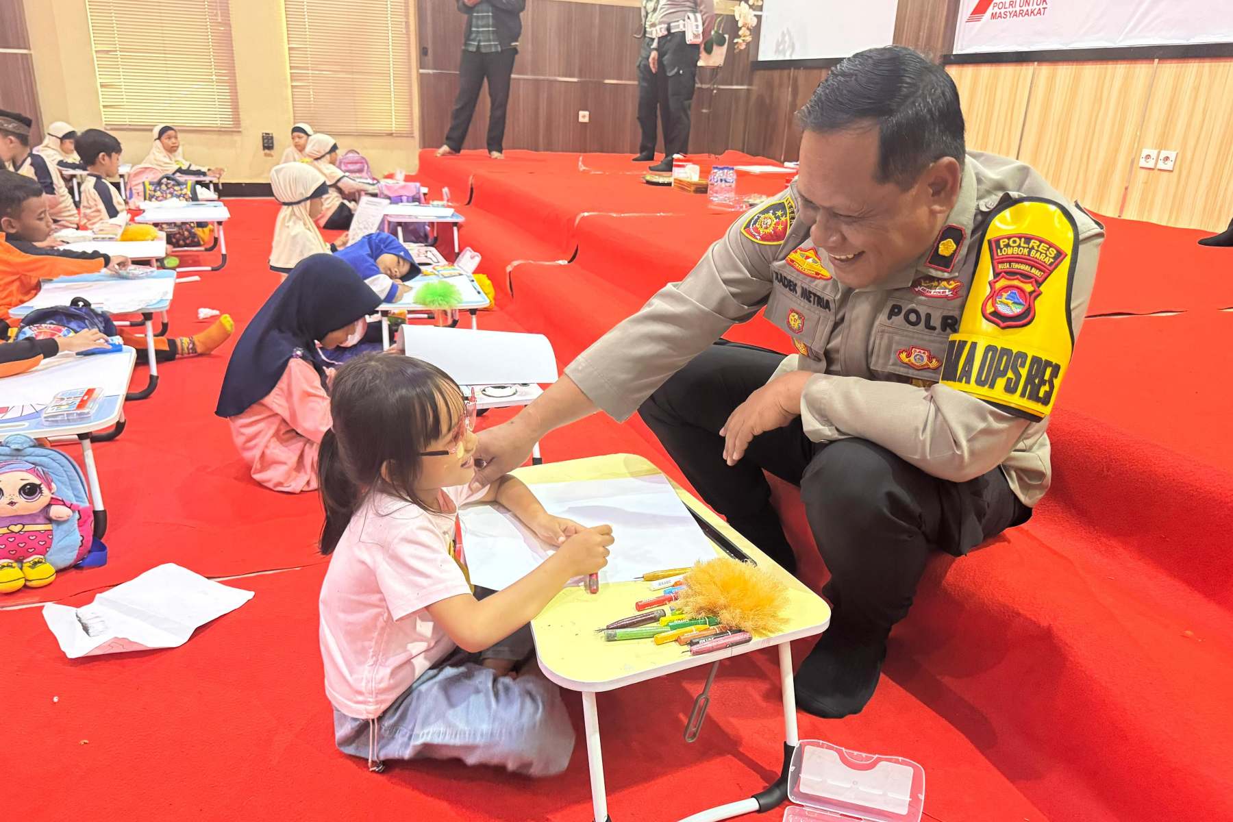 Lomba Mewarnai Meriahkan Hari Bhayangkara di Polres Lombok Barat