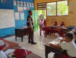 Polsek Bayan Kawal Program Makan Bergizi Gratis di SDN 1 Anyar