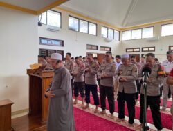 Binrohtal Personel Polres Bima Kota, Laksanakan Salat Gaib untuk Korban Banjir