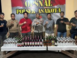Jelang Nataru, Polsek Asakota Polres Bima Kota Sita Ratusan Botol Miras