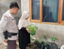Bhabinkamtibmas Meninting Ajak Warga Mandiri Pangan di Dusun Kongok