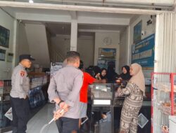 Polsek Batukliang Utara Laksanakan Patroli Silaturahmi di Pertokoan Desa Teratak